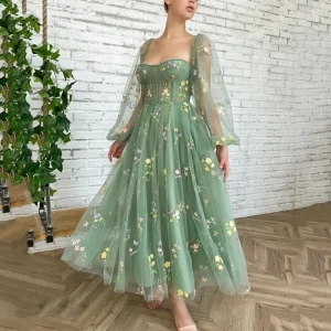 Vestidos de Cerimónia Vestido de Festa Verde Floresta com Renda, Mangas Bufantes, Apliques de Flores Coloridas, Comprimento Até o Tornozelo, Ideal para Eventos Formais | Loja dos Cabelos