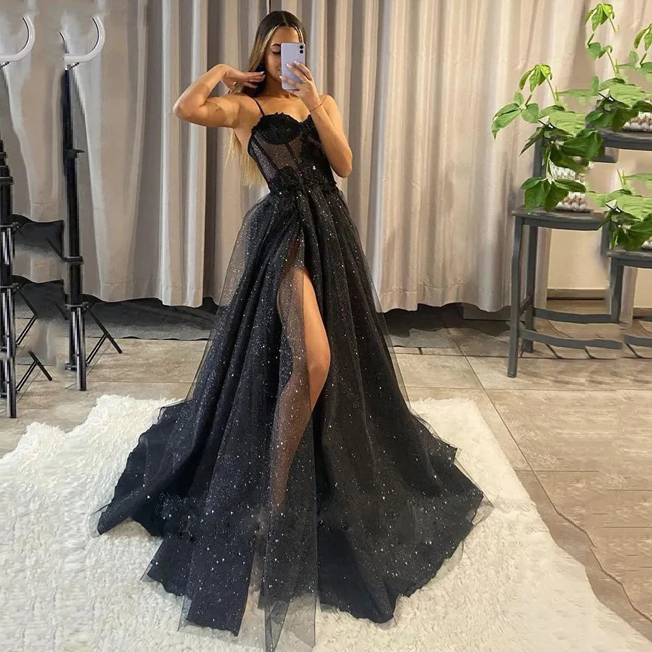 Comprar Vestidos de Cerimónia Compre Vestido de Festa Preto em Tule com Decote V, Sem Alça na Loja dos Cabelos – Entrega Rápida! Vestidos de Cerimónia Compre Vestido de Festa Preto em Tule com Decote V, Sem Alça | Loja dos Cabelos