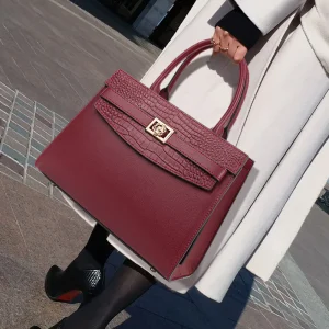 Bolsas e acessórios Compre Bolsa Feminina 2024 de Couro Sintético Estilo Quadrad | Loja dos Cabelos