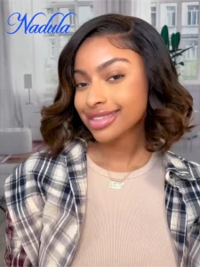 Perucas Peruca Curta Bob de Cabelo Humano Castanho Ombre 13×4 Frontal sem Cola com Ondas Soltas e Cachos Espirais | Loja dos Cabelos