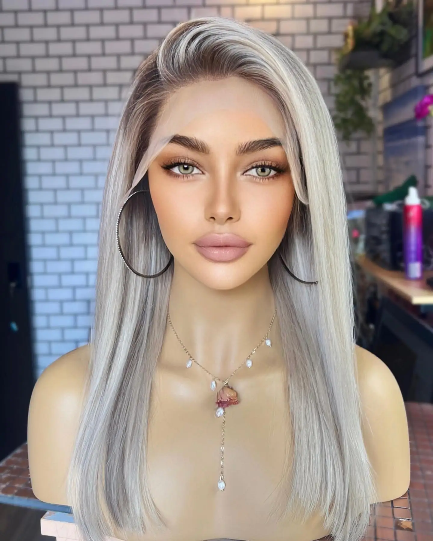 Comprar Perucas Peruca Reta Loira Platinada com Mechas Marrons 13×4 Lace Frontal Sem Cola 100% Cabelo Humano na Loja dos Cabelos – Entrega Rápida! Perucas Peruca Reta Loira Platinada com Mechas Marrons 13×4 Lace Frontal Sem Cola 100% Cabelo Humano | Loja dos Cabelos